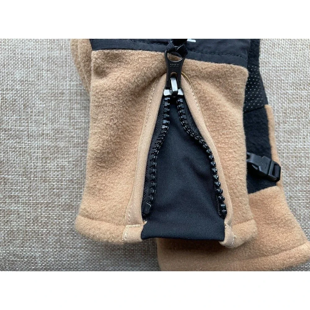The North Face Denali Etip Gloves Almond Butter Fleece Size M - Pristine